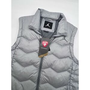 Men's Medium Jordan 550 Fill‎ Down Vest Gray Full Zip 682805 012 Zip Pockets